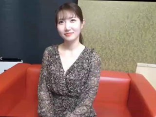 【兄妹乱伦】爸妈不在家表哥上了刚放学的妹妹
